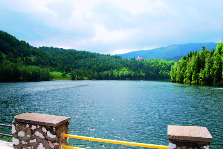 Lacul Valea de Pești
